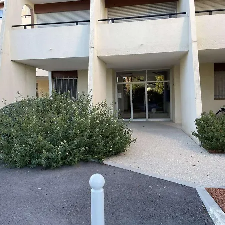 Rdc à Port Camargue - 6 Couchages, Accès Direct Plage, Parking, Jardin - Fr-1-250-263 Apartamento