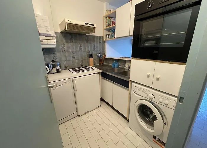 Rdc A Port Camargue - 6 Couchages, Acces Direct Plage, Parking, Jardin - Fr-1-250-263 *