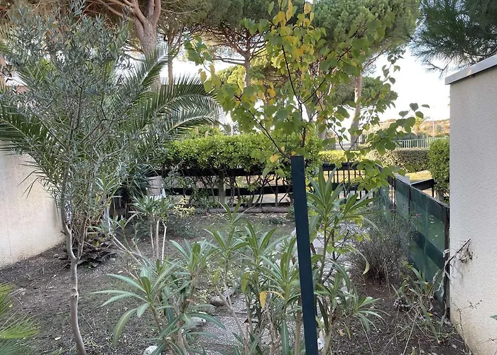 Rdc A Port Camargue - 6 Couchages, Acces Direct Plage, Parking, Jardin - Fr-1-250-263 Appartement