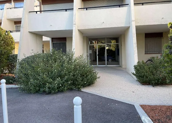 Rdc A Port Camargue - 6 Couchages, Acces Direct Plage, Parking, Jardin - Fr-1-250-263 Appartement